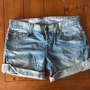 GAP 1969 jean boyfriend shorts